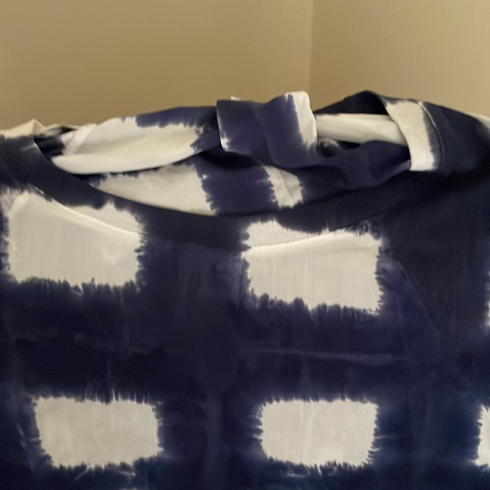 Blouse - Picture 2 of 5